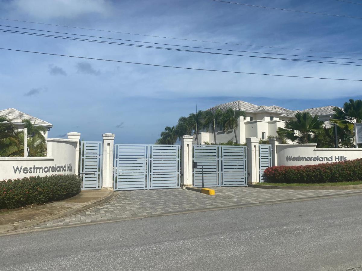 Westmoreland Hills - Mount Standfast - St James - Full Gym Membership Saint James Exterior photo